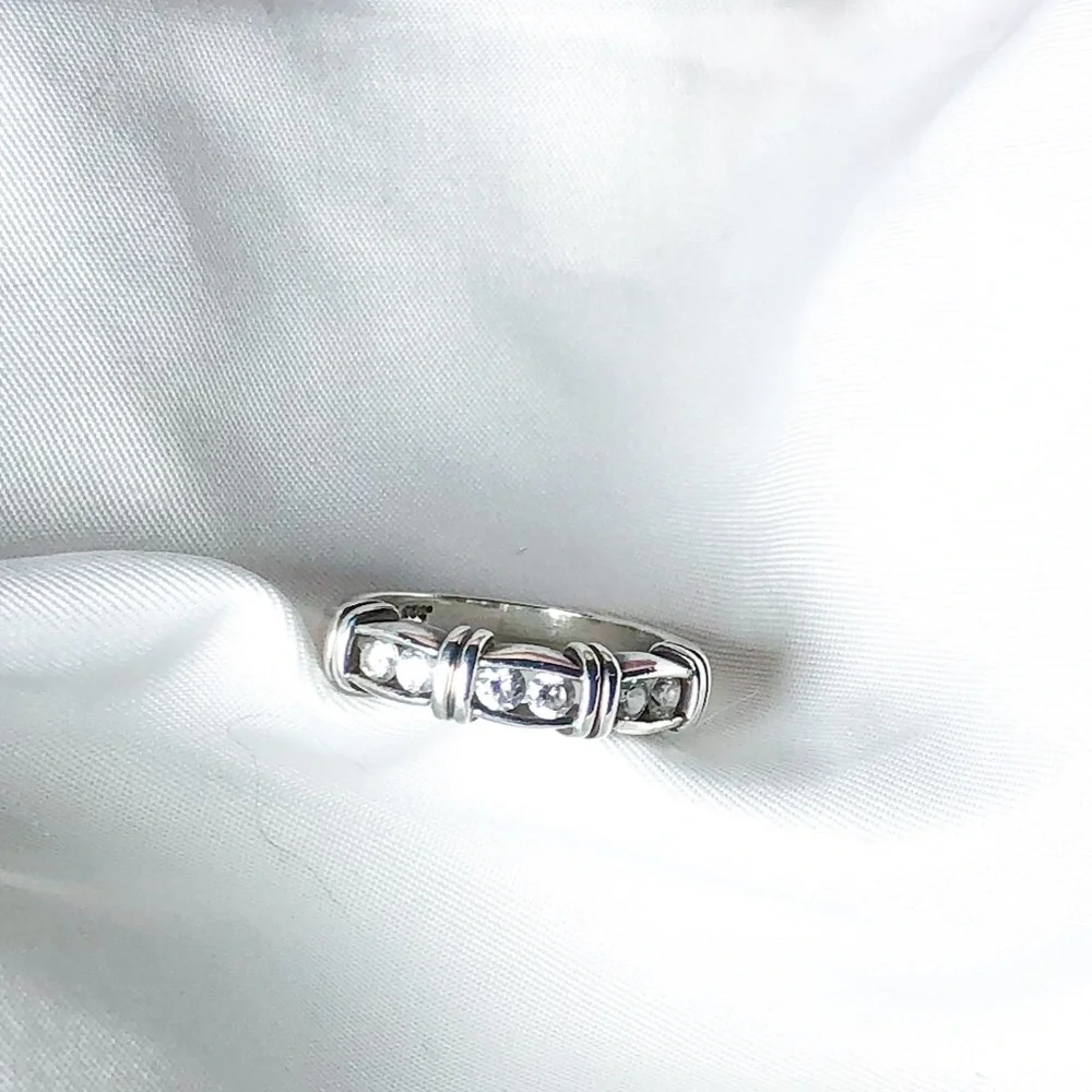 Vintage diamonique six stone sterling silver ring